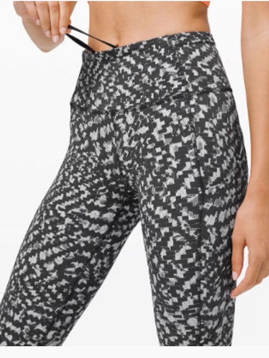 lululemon athletica Pants - lululemon athletica Black & Gray Pixelated High-Rise Leggings